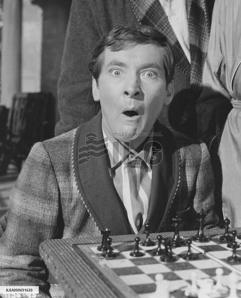 Twice Round the Daffodils (1962) Film