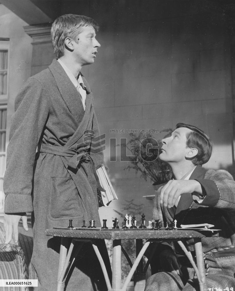 Twice Round the Daffodils (1962) Film