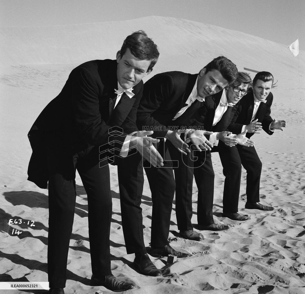 Wonderful Life (1964) (aka Swinger's Paradise) Film