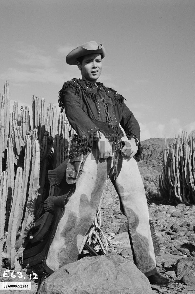 Wonderful Life (1964) (aka Swinger's Paradise) Film