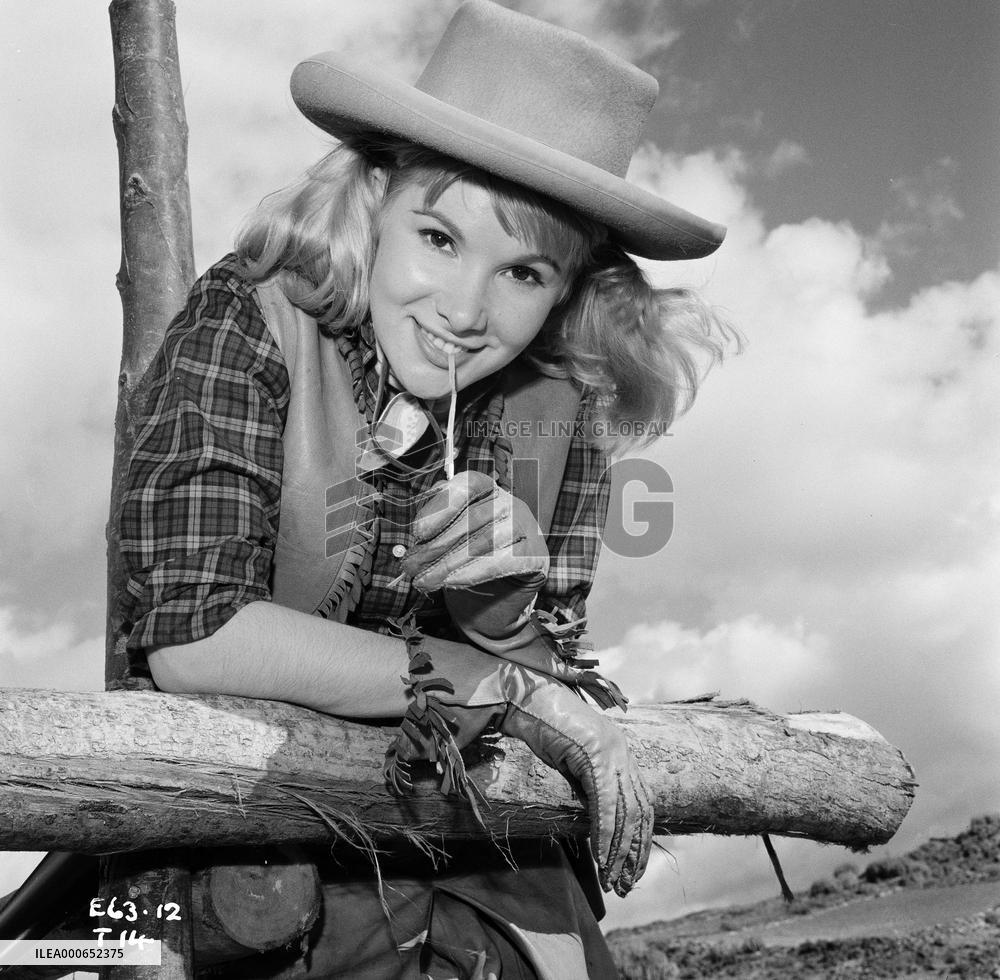 Wonderful Life (1964) (aka Swinger's Paradise) Film