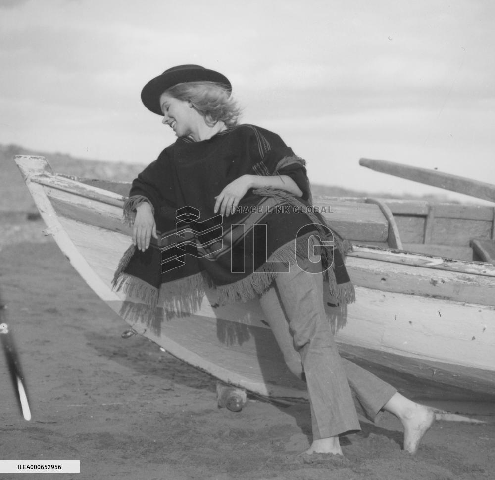 Wonderful Life (1964) (aka Swinger's Paradise) Film