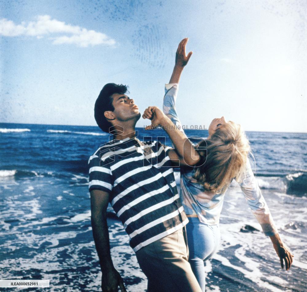 Wonderful Life (1964) (aka Swinger's Paradise) Film
