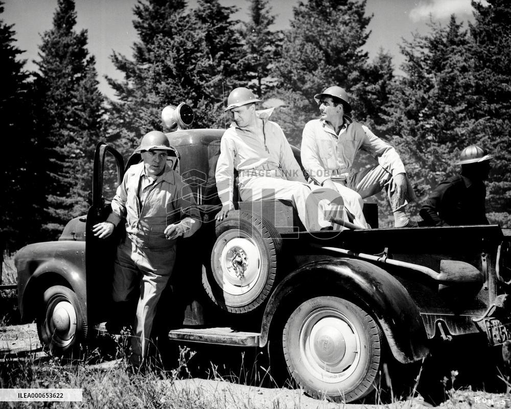 Dangerous Mission film (1954)