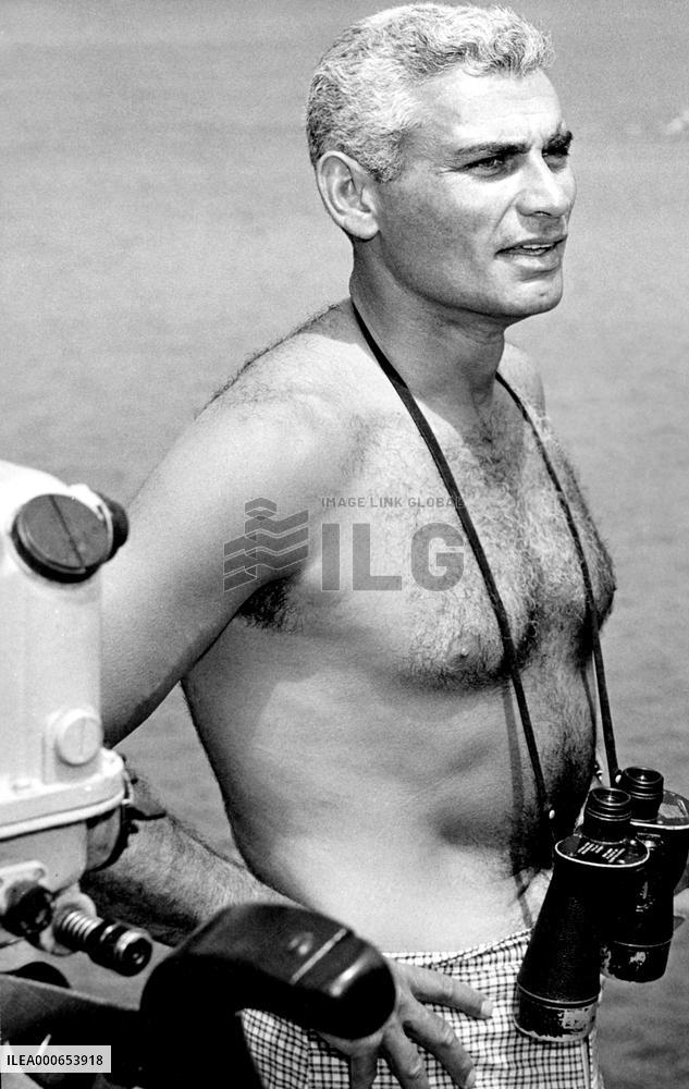 Away All Boats film (1956)
