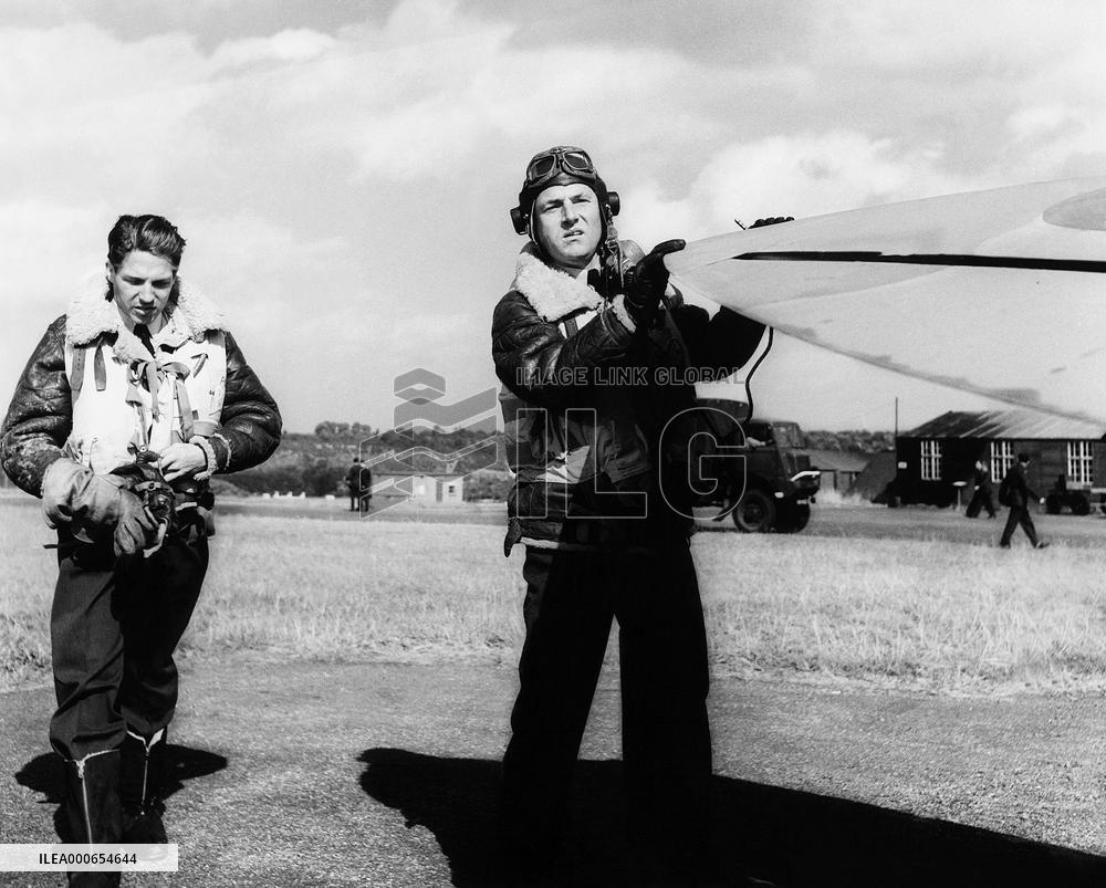 Reach For The Sky film (1956)