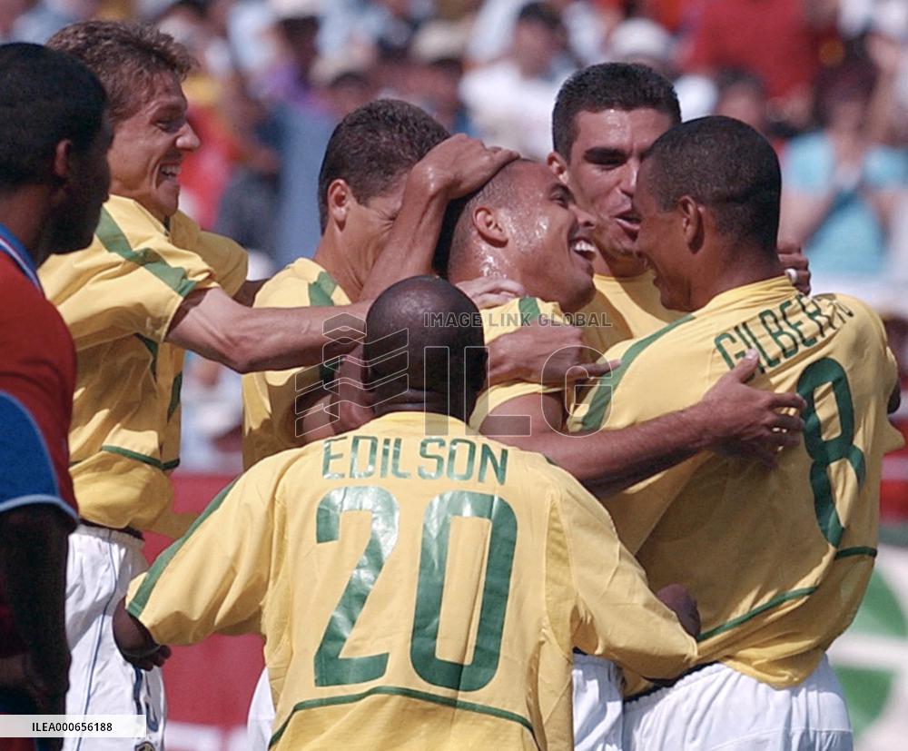 (4)Costa Rica vs Brazil