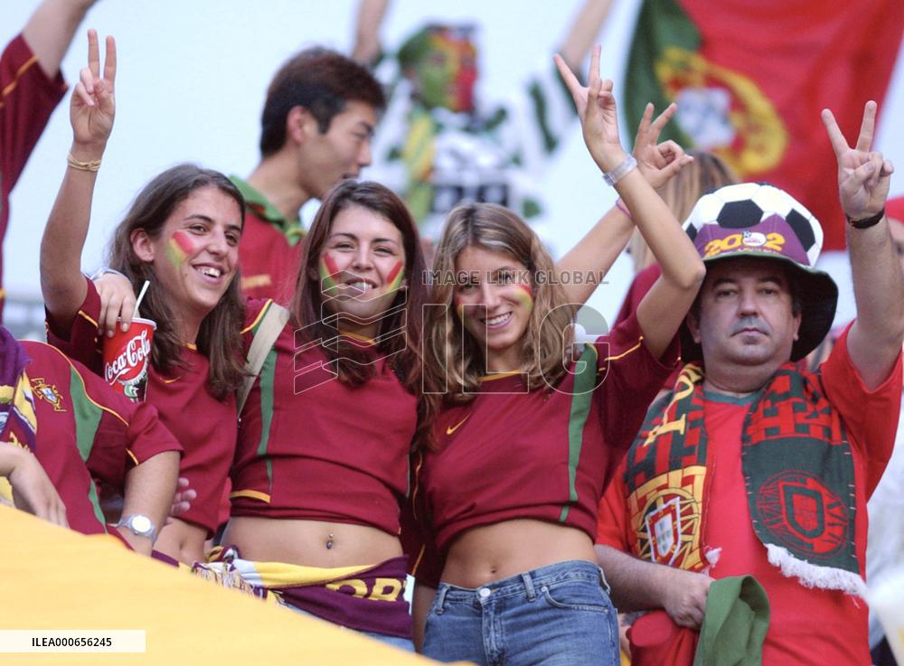 (4)Supporters in Chonju