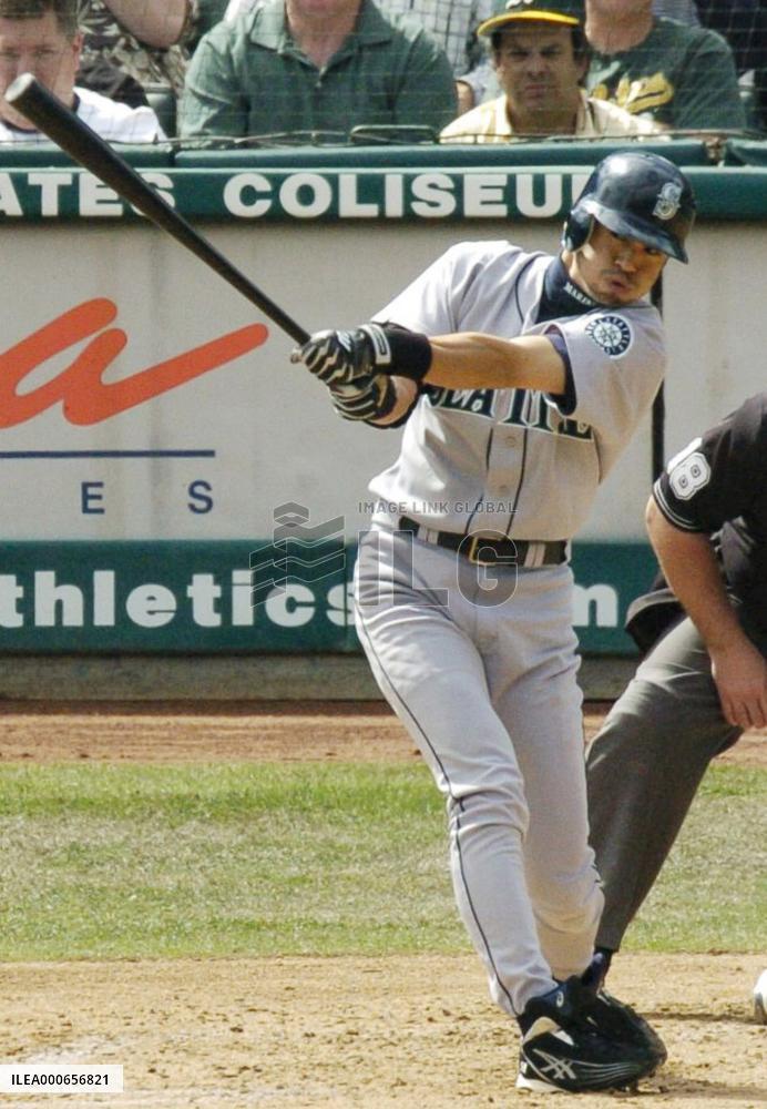 (1)Ichiro 1 away from single-season MLB hits record