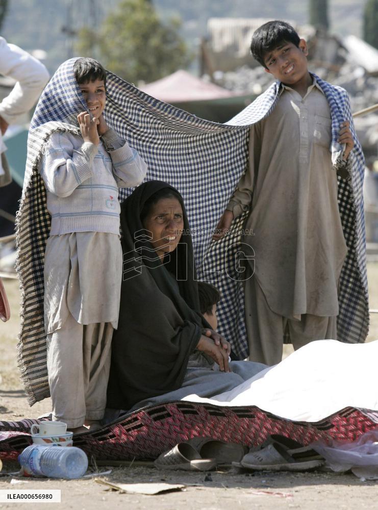 Hopes for recovery of survivors from debris fading: U.N.