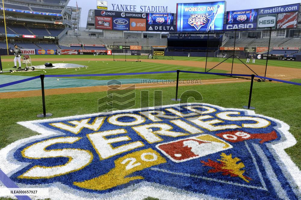 Yankees take on Phillies in World Series