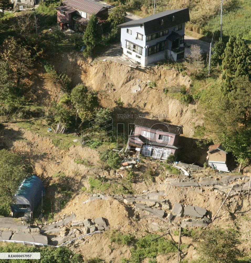 (6)Evacuees allowed to return to their isolated village