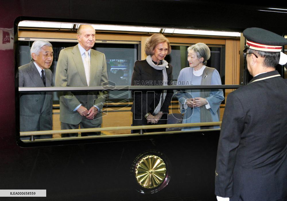 Spanish king, queen visit Tsukuba Space Center