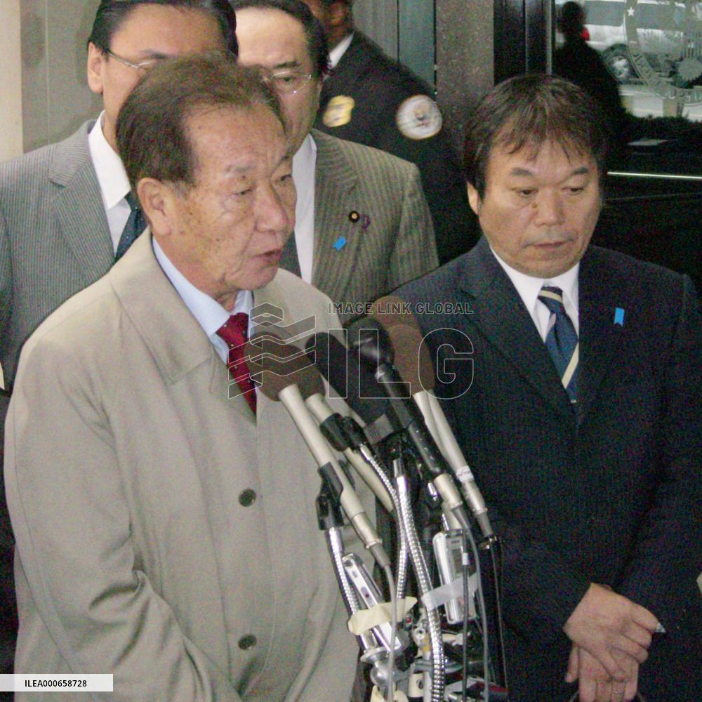 Hill airs willingness to remove N. Korea from terror list