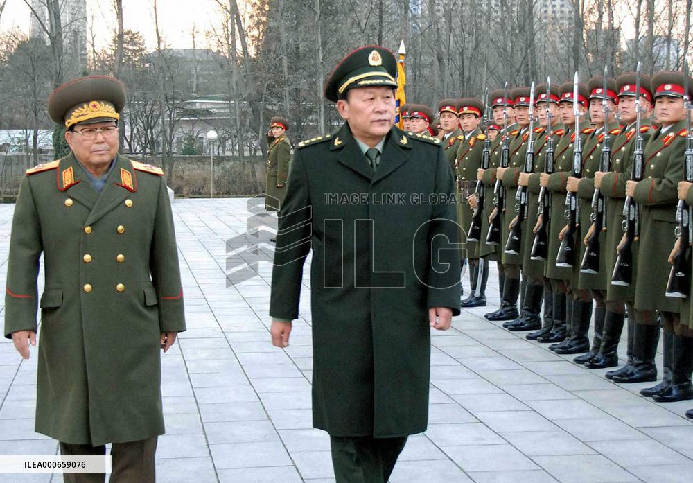 China defense chief visits N. Korea