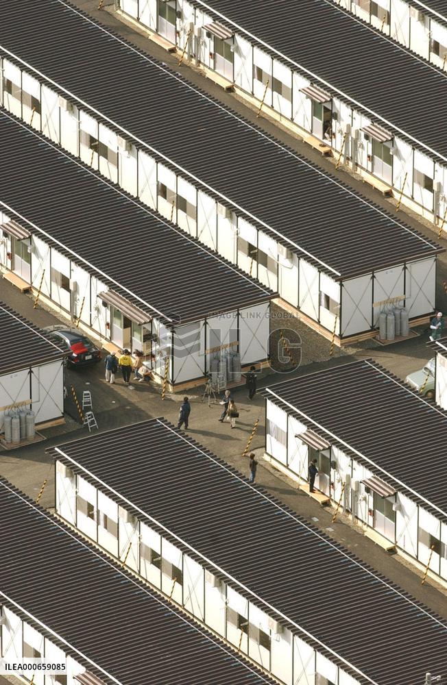 (4)Nagaoka, Oguni residents move into temporary housing
