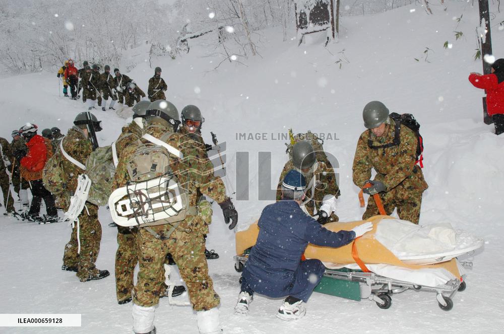 4 veteran climbers dead in Hokkaido avalanche