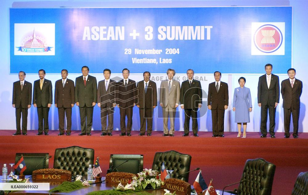 Leaders from ASEAN, Japan, China, S. Korea meet in Vientiane