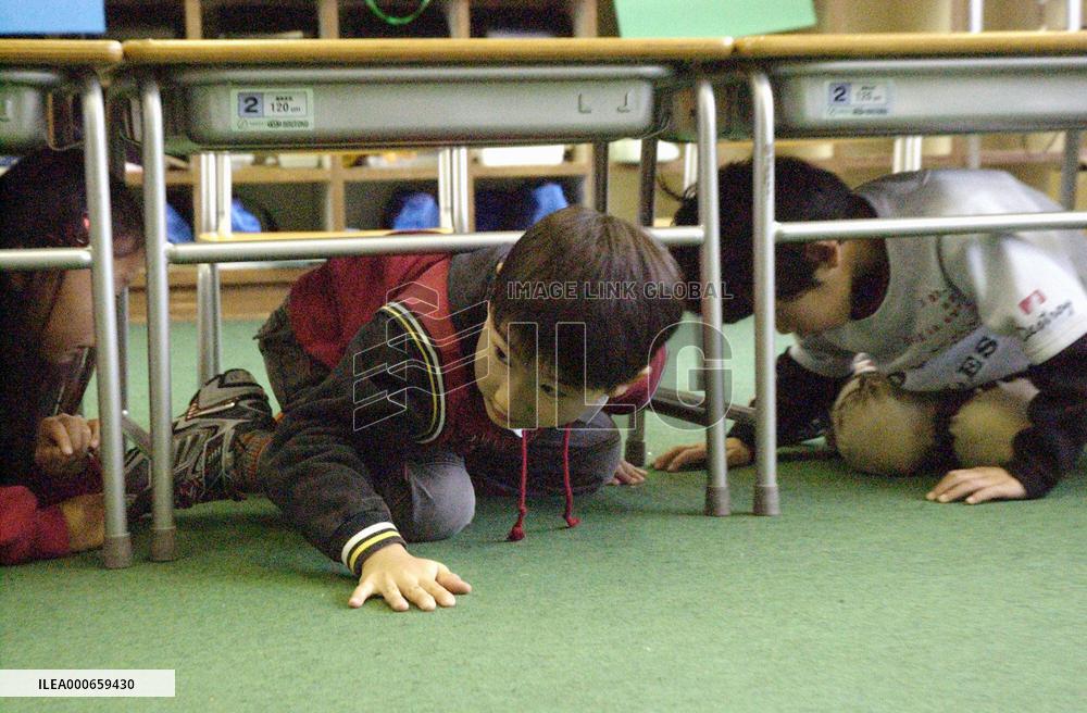 M5.2 quake hits Niigata Pref.