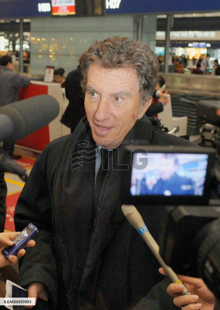 French envoy arrives in N. Korea with message from Sarkozy