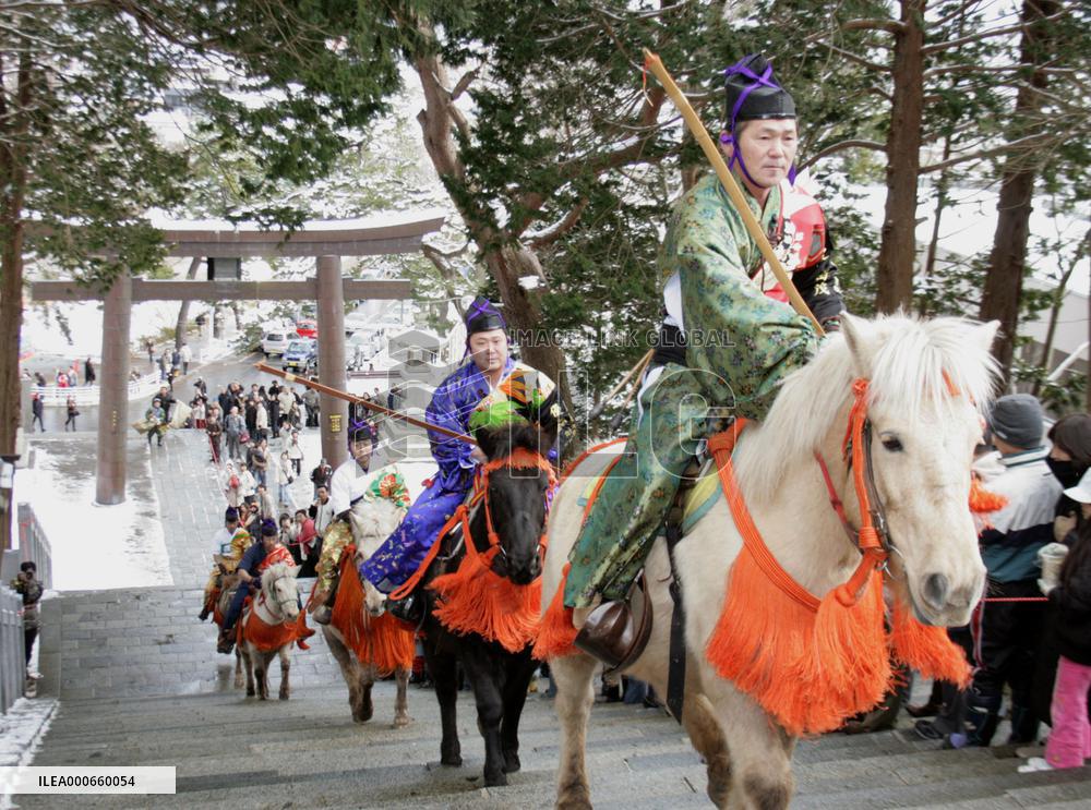 Dosanko horses ridden to New Year's prayers at Hokkaido shrine