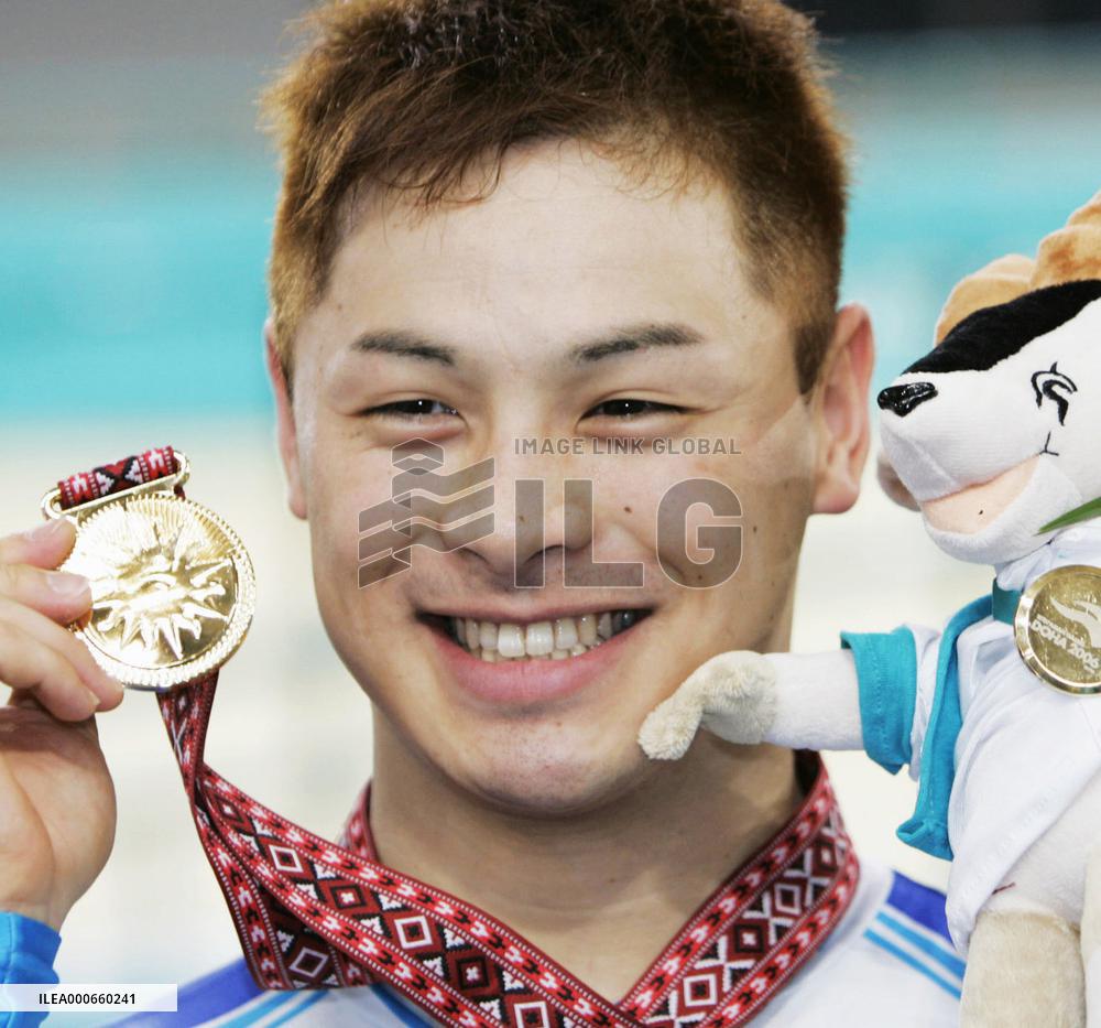 Kitatsuru snatches sprint gold in cycling