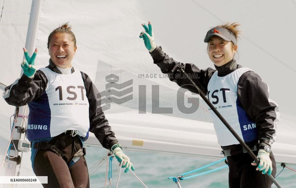 Japanese pair seal sailing gold with flourish