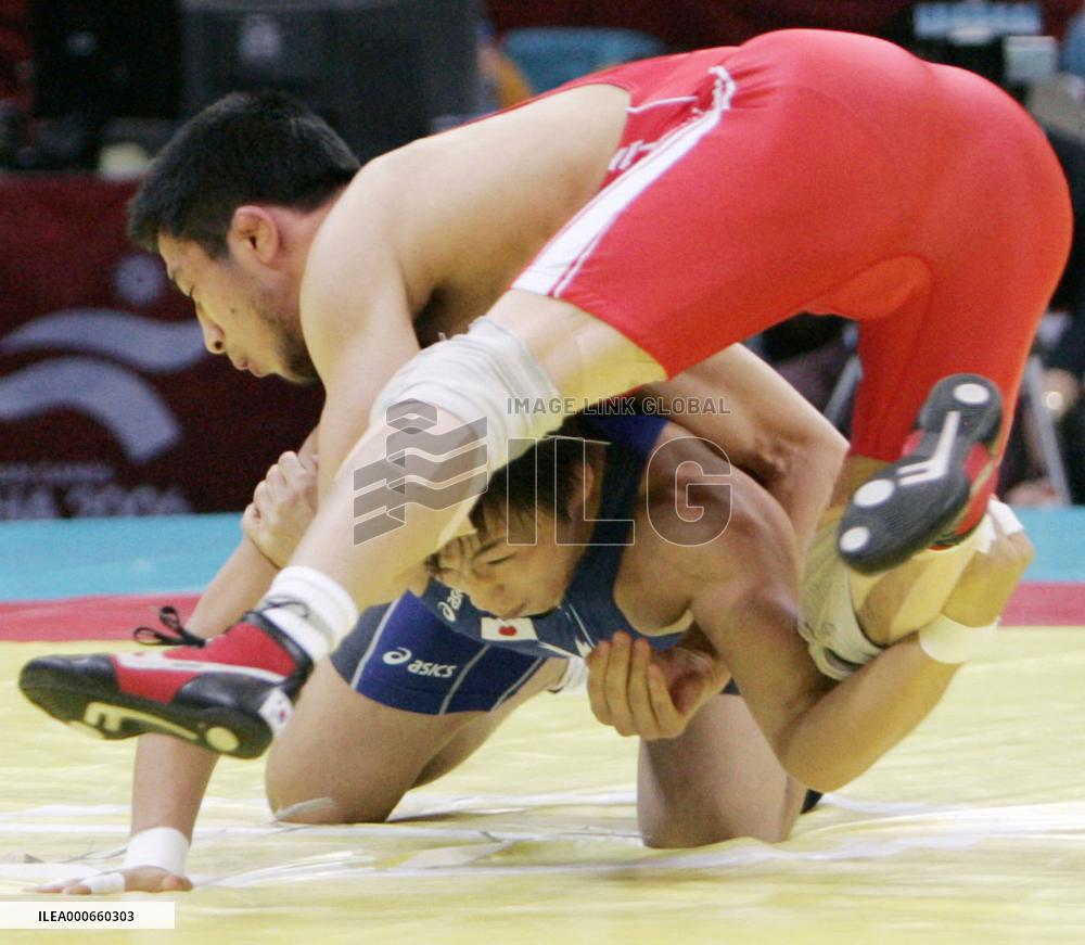 S. Korea's Baek wins gold in wrestling at Asian Games