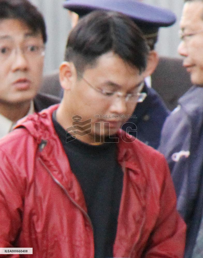 Vietnam Airlines co-pilot arrested for transporting stolen goods