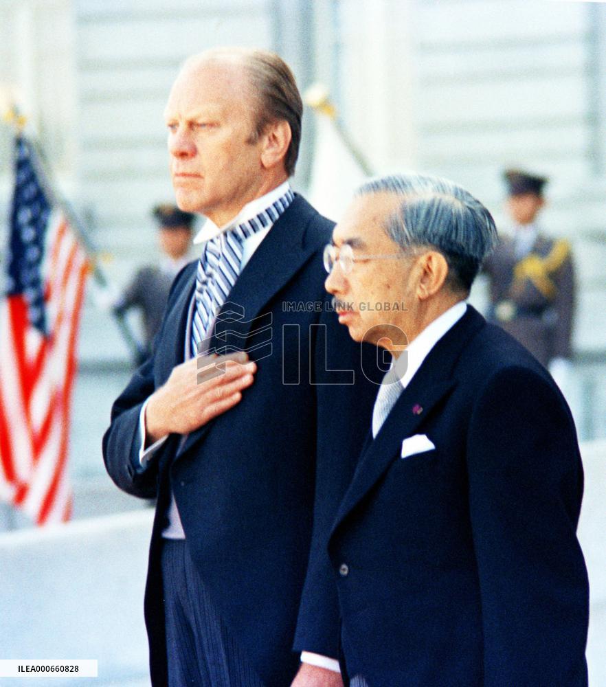 Ex-U.S. President Ford dies