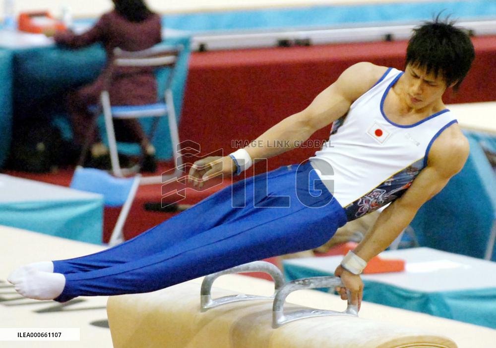 Tomita, Jo, Kim share gold in men's pommel horse