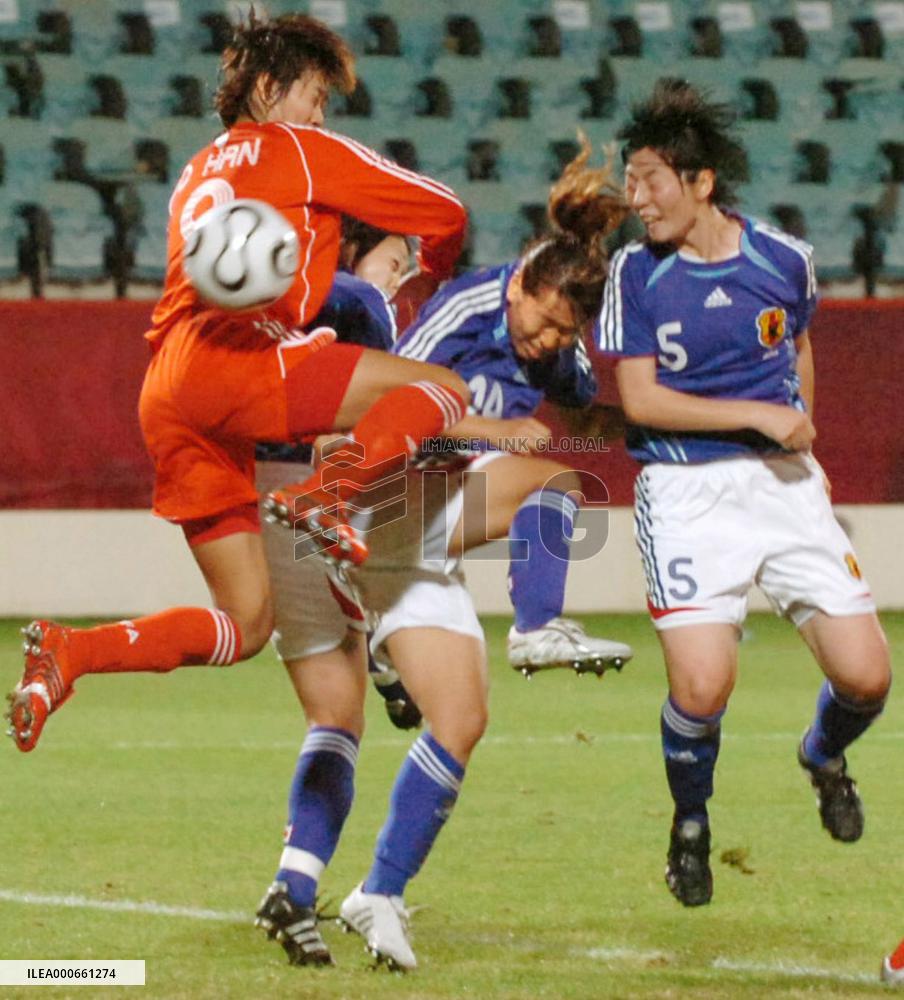 Japan through to women's soccer semis as group winners