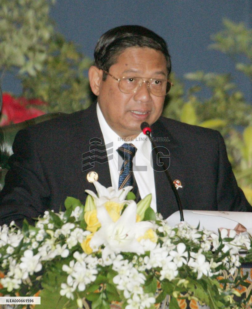 (1)World leaders gather for meeting on Asian quake, tsunami reli