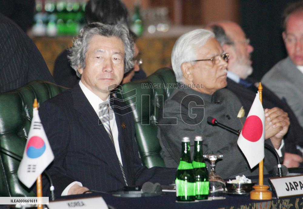 (4)World leaders gather for meeting on Asian quake, tsunami reli