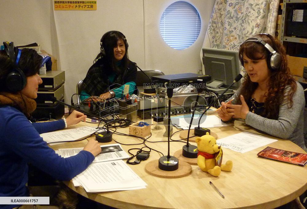 15 yrs after quake, Kobe radio station serves foreign community
