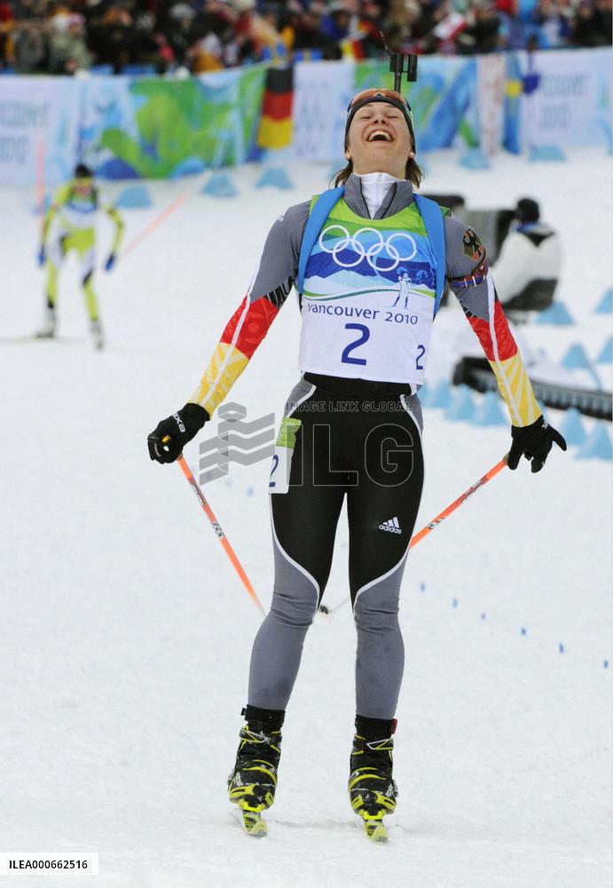 Germany's Neuner wins women's 10 km Pursuit in  Biathlon event