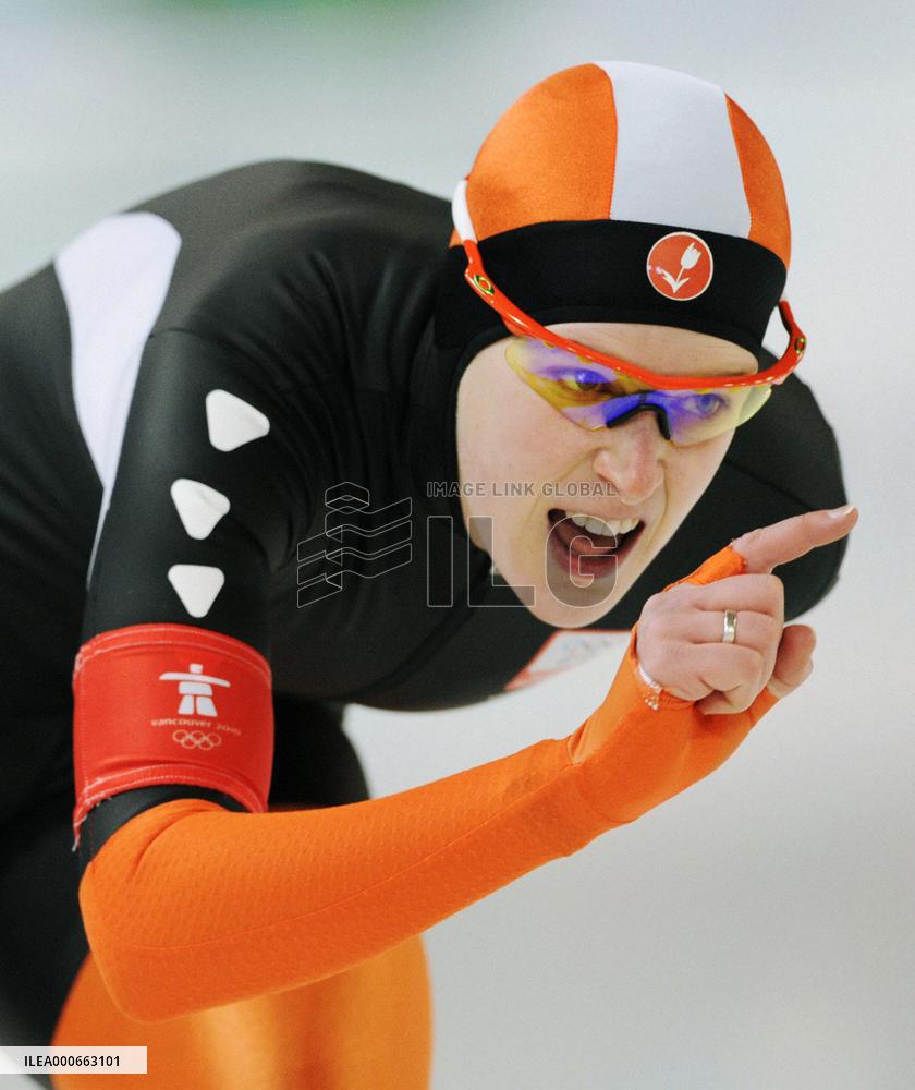 Holland's Wust wins gold in women's 1,500m speed skating