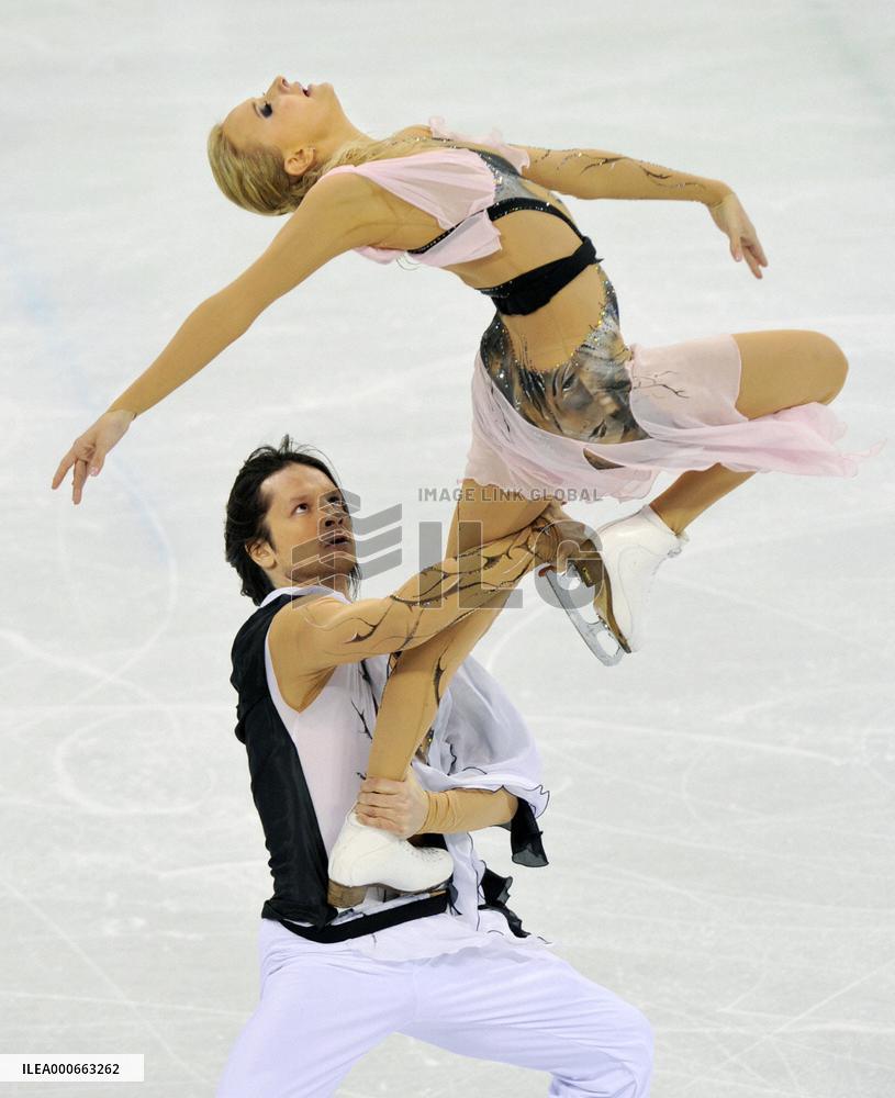 Domnina-Shabalin pair win bronze in Olympics ice dance event