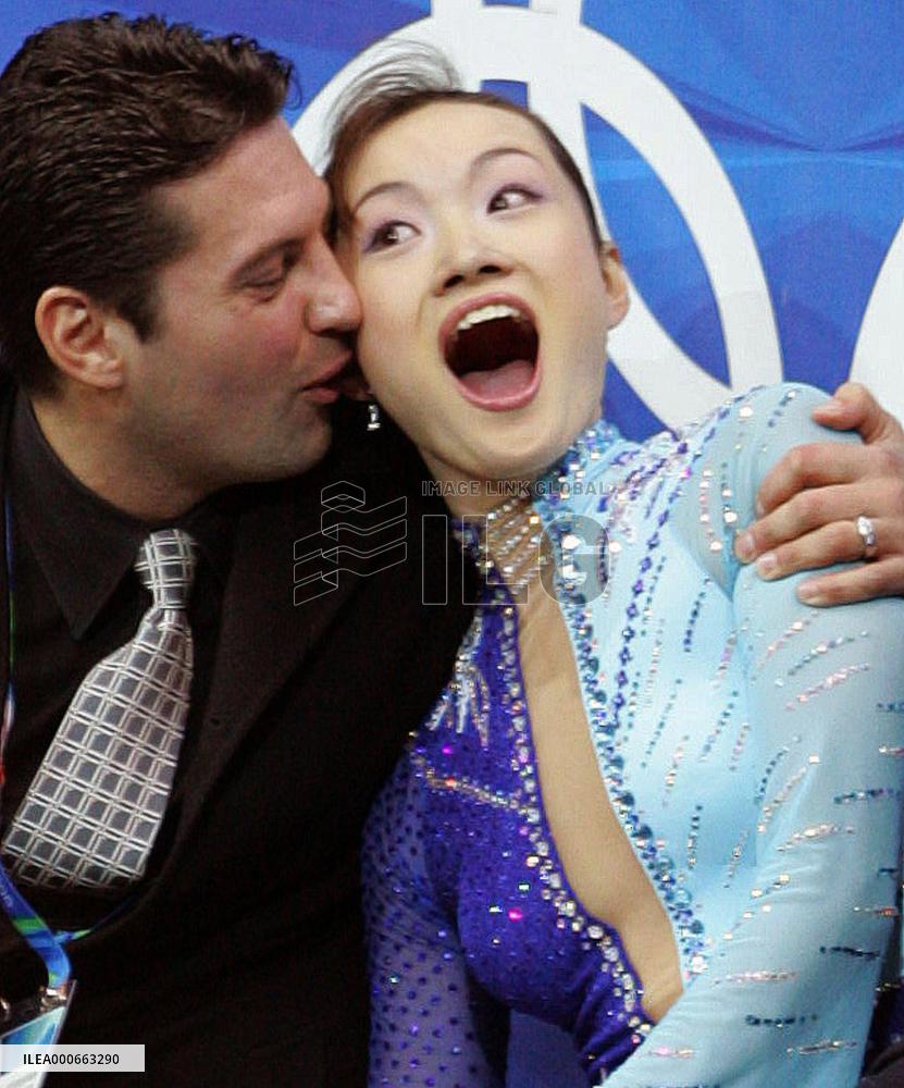 Arakawa wins gold in women's figure skating
