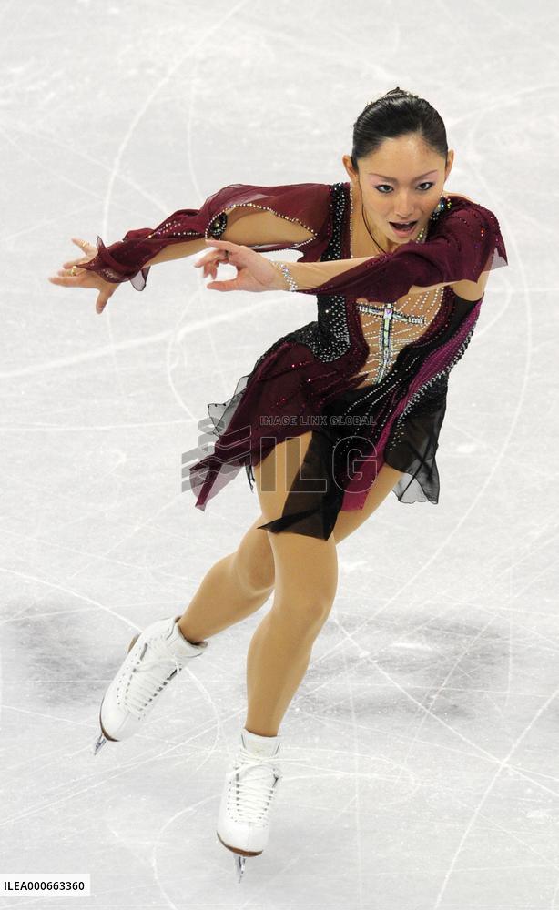 Ando finishes 4th in women's short program