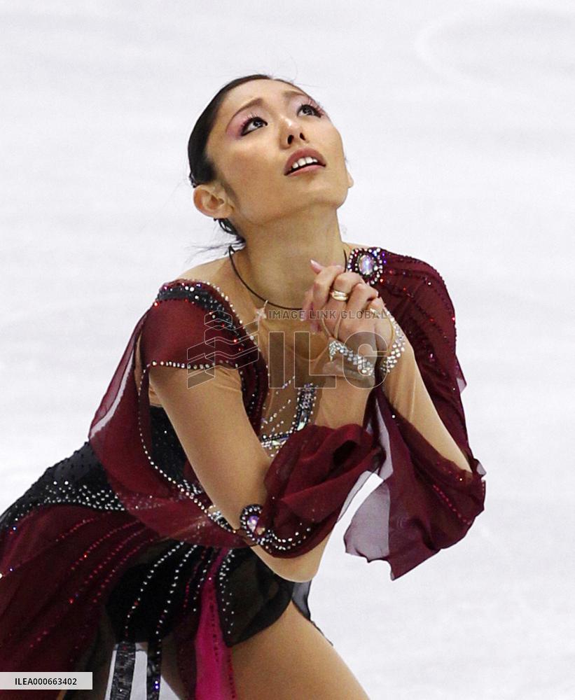 Ando finishes 4th in women's short program