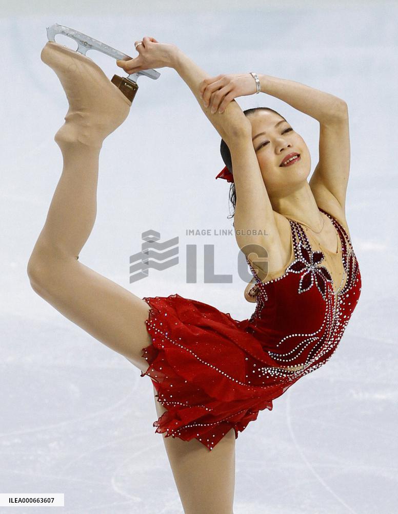 Suzuki finishes 8th in women's figure skating