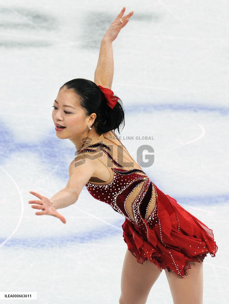 Suzuki finishes 8th in women's figure skating