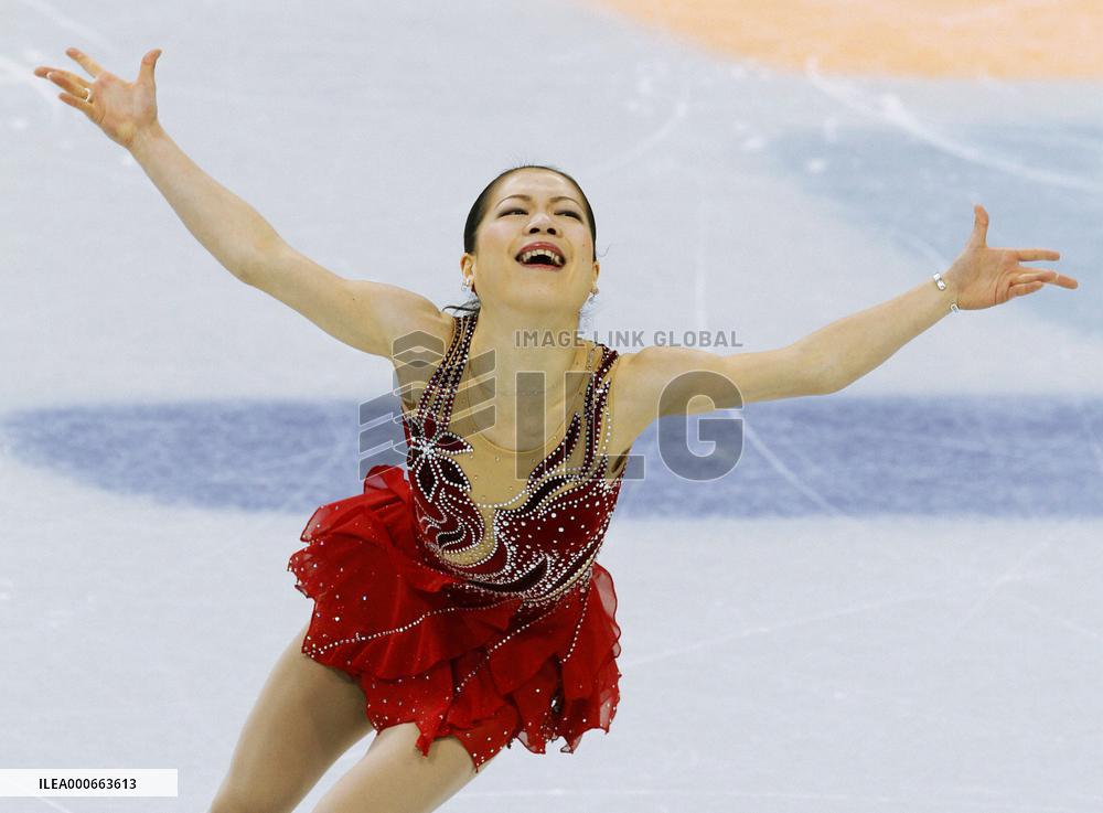 Suzuki finishes 8th in women's figure skating