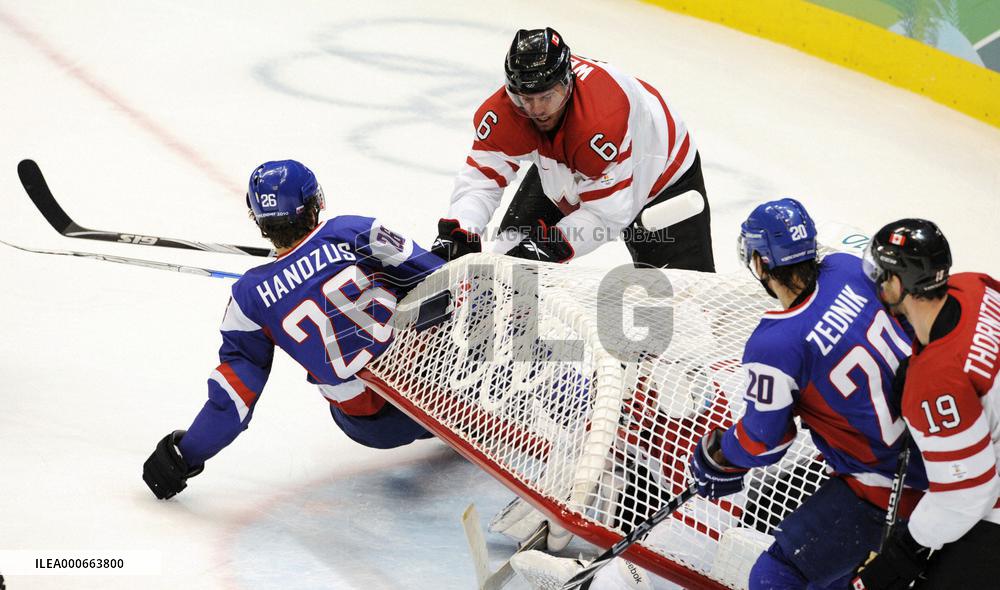 Canada beat Slovakia in men's ice hockey semifinal