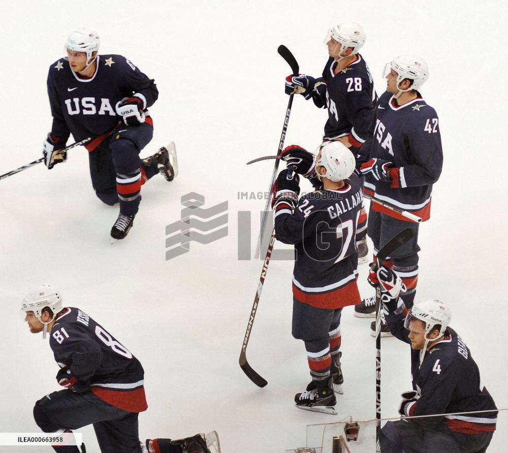 Canada beat U.S. 3-2 to take gold in men's ice hockey
