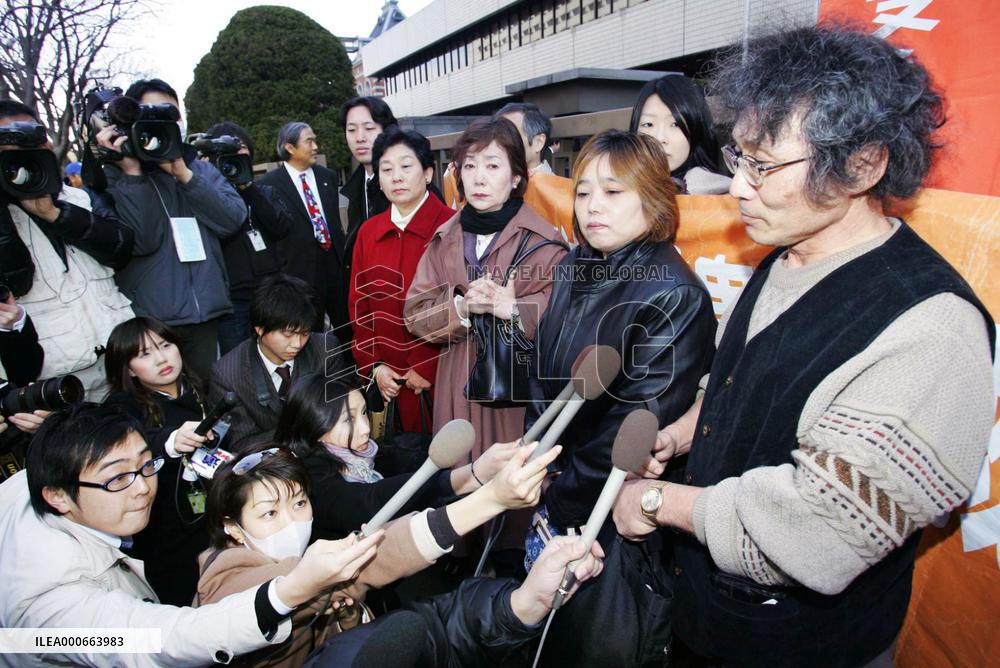 21 more plaintiffs reach settlement in hepatitis-C damages suit