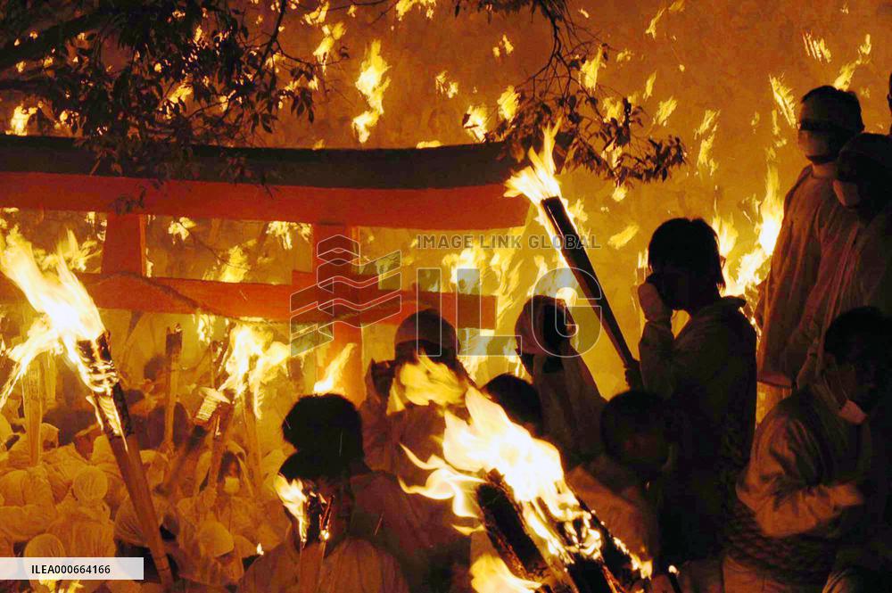 Torch festival held at Kamikura Shrine in Wakayama Pref.