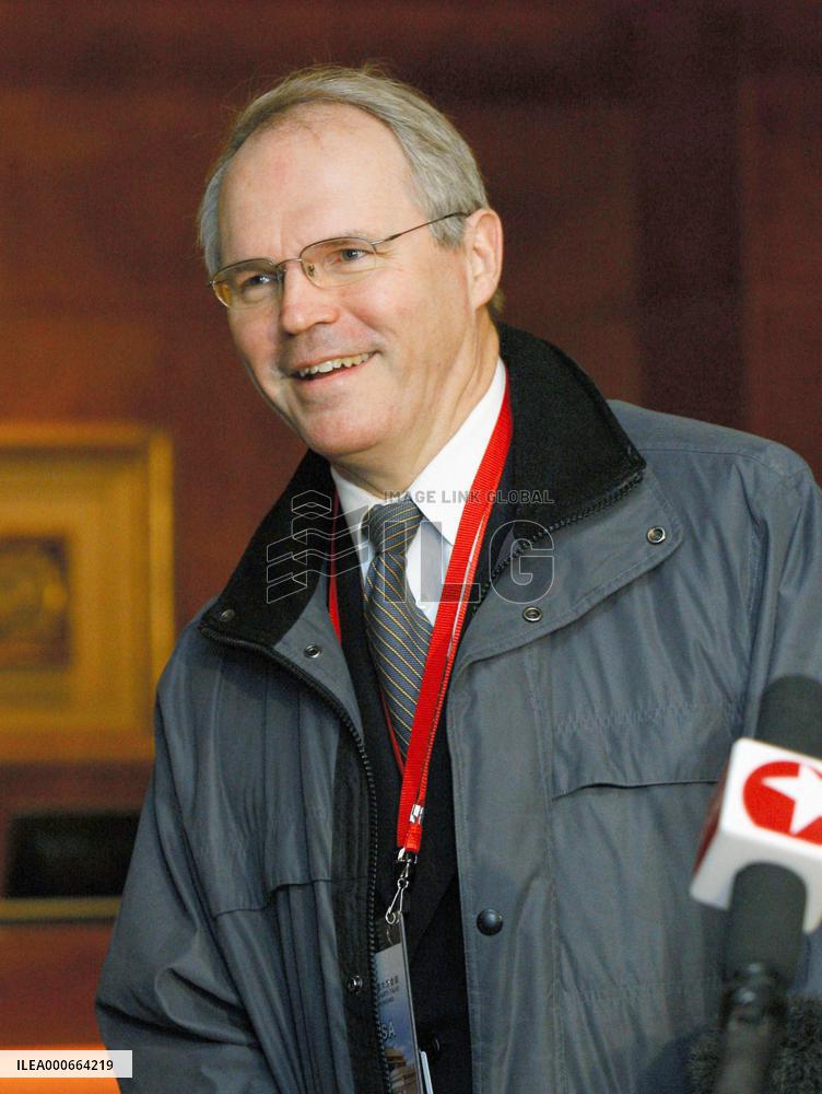 6-way talks set to resume later Thurs., focus on concrete steps