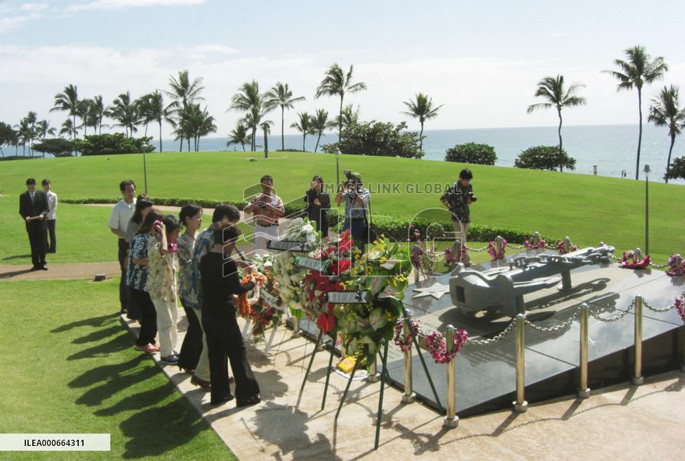 Memorials in Japan, Hawaii mark 8th anniv. of Ehime Maru disaster